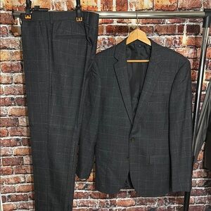 J. Crew Thompson windowpane Gray Suit 38R jacket 32 x 32 pants 2 piece wool